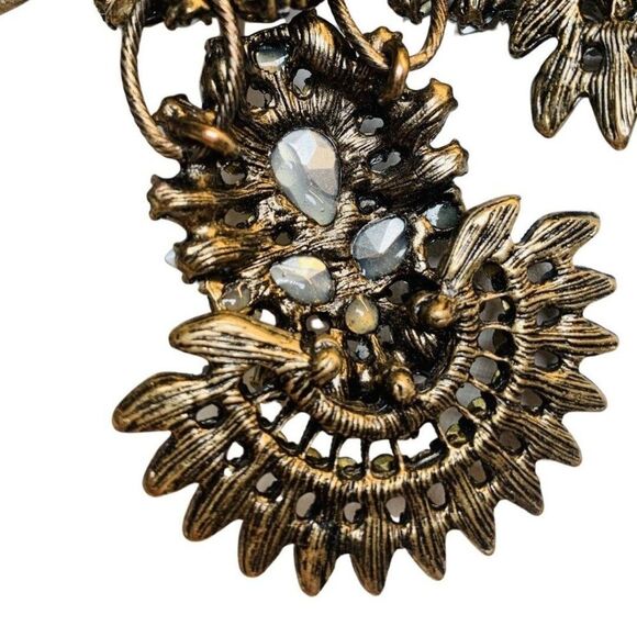 Vintage Women’s 2 Tier Gray Rhinestone Flower Brass Tone Statement Necklace 22” - Picture 8 of 8